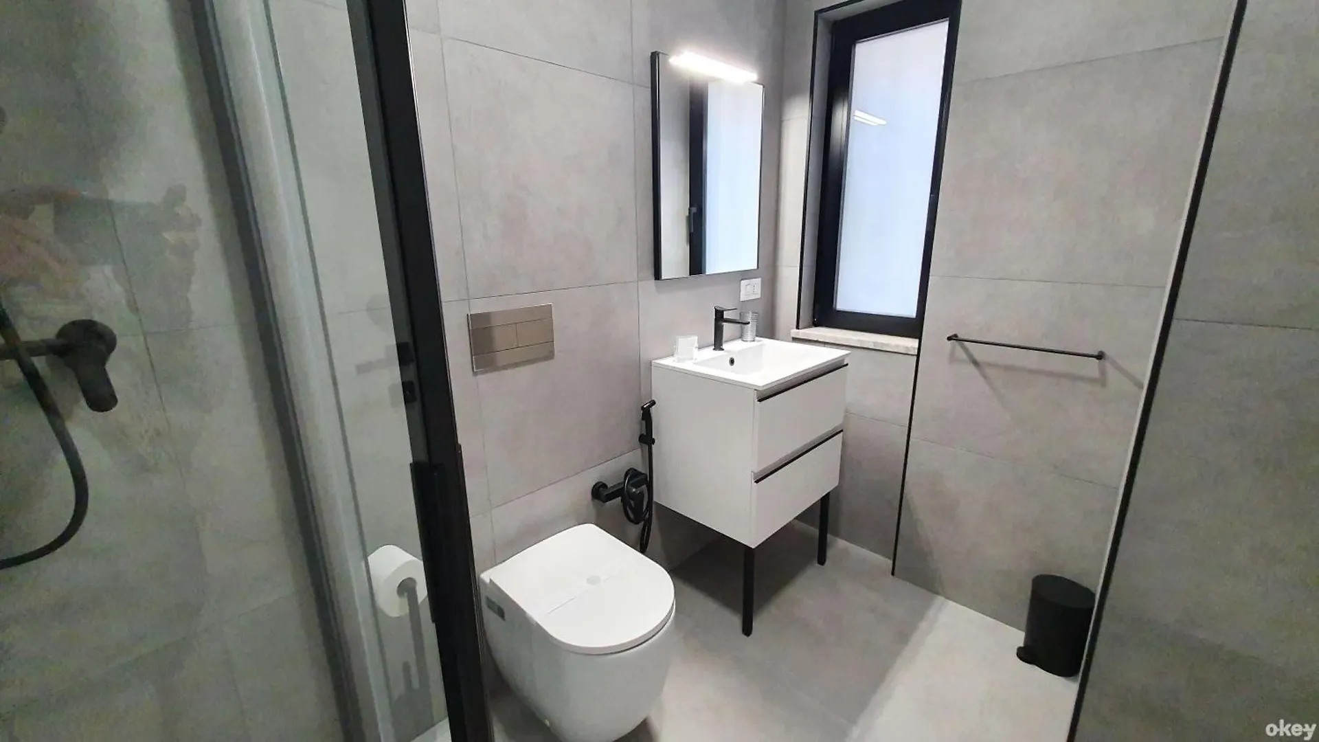 Akita Suite Bari