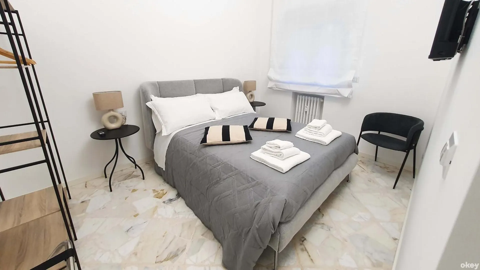 Akita Suite Bari