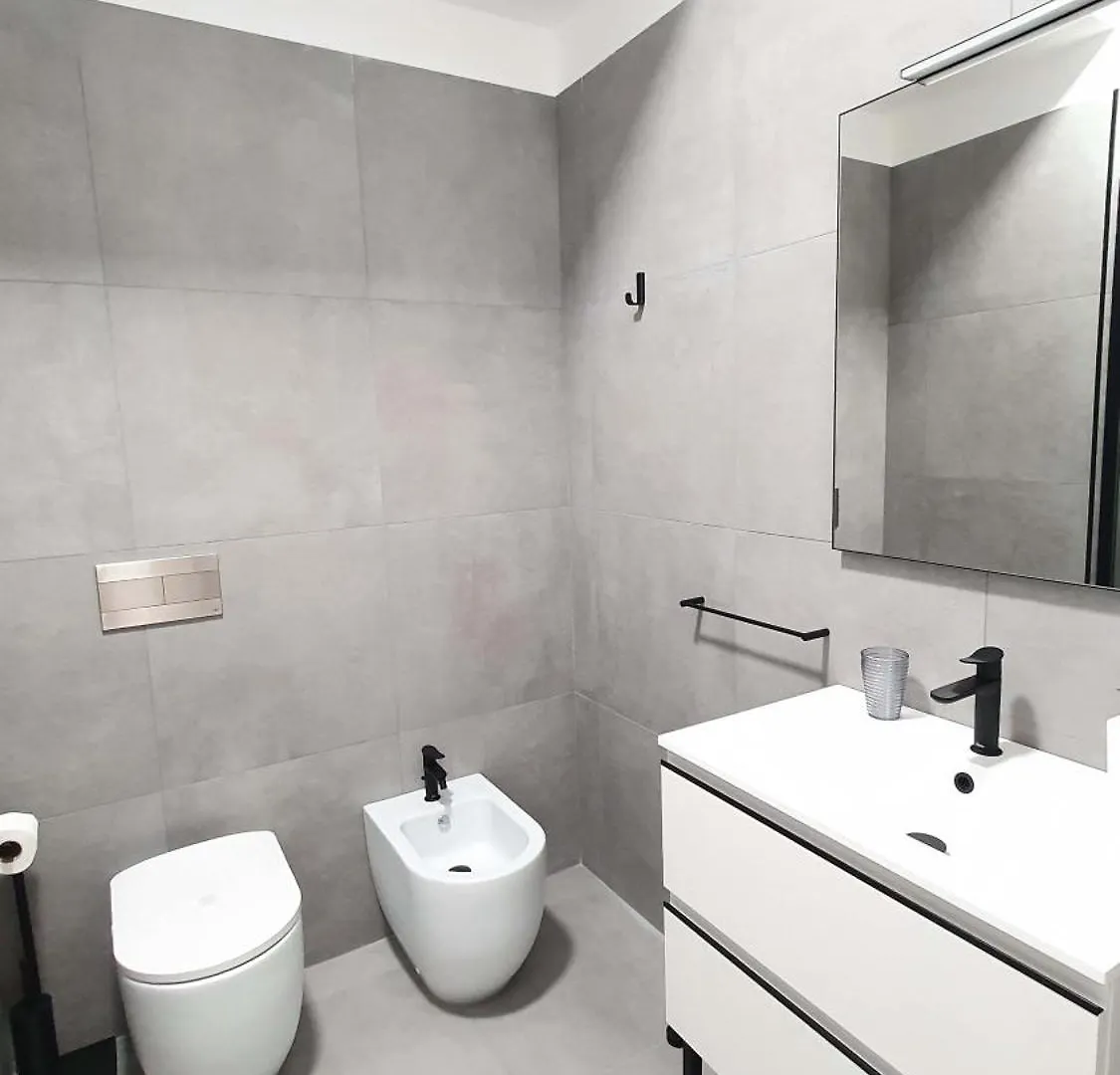 Akita Suite Bari 0*,  Italien